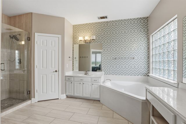 2451 Beachview Drive, Grand Prairie, TX 75054