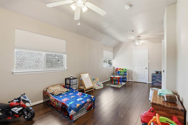 2451 Beachview Drive, Grand Prairie, TX 75054