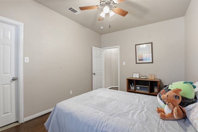 2451 Beachview Drive, Grand Prairie, TX 75054