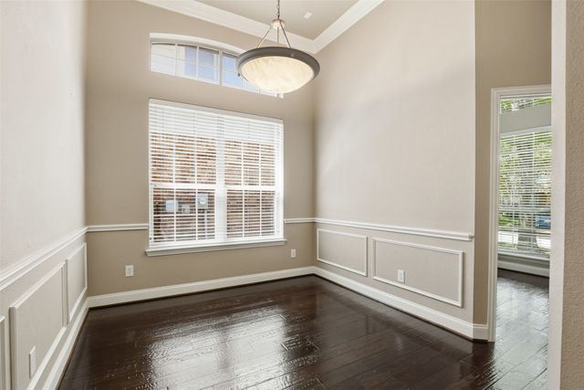 2451 Beachview Drive, Grand Prairie, TX 75054