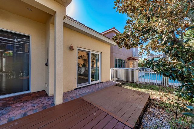 10639 HATTERAS DRIVE, Tampa, FL 33615