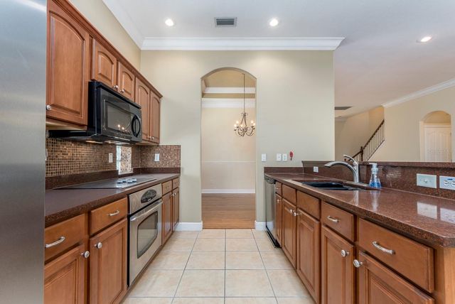 10639 HATTERAS DRIVE, Tampa, FL 33615