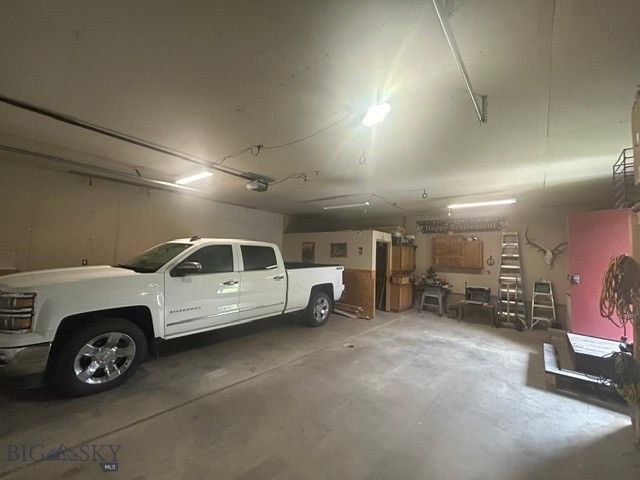 1611 6th, Walkerville, MT 59701