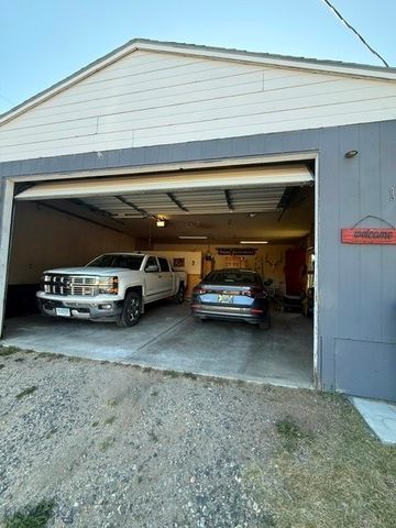 1611 6th, Walkerville, MT 59701