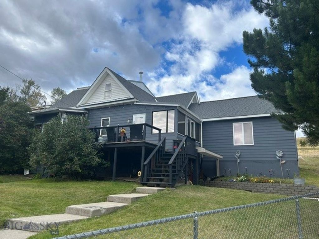 1611 6th, Walkerville, MT 59701 — exterior