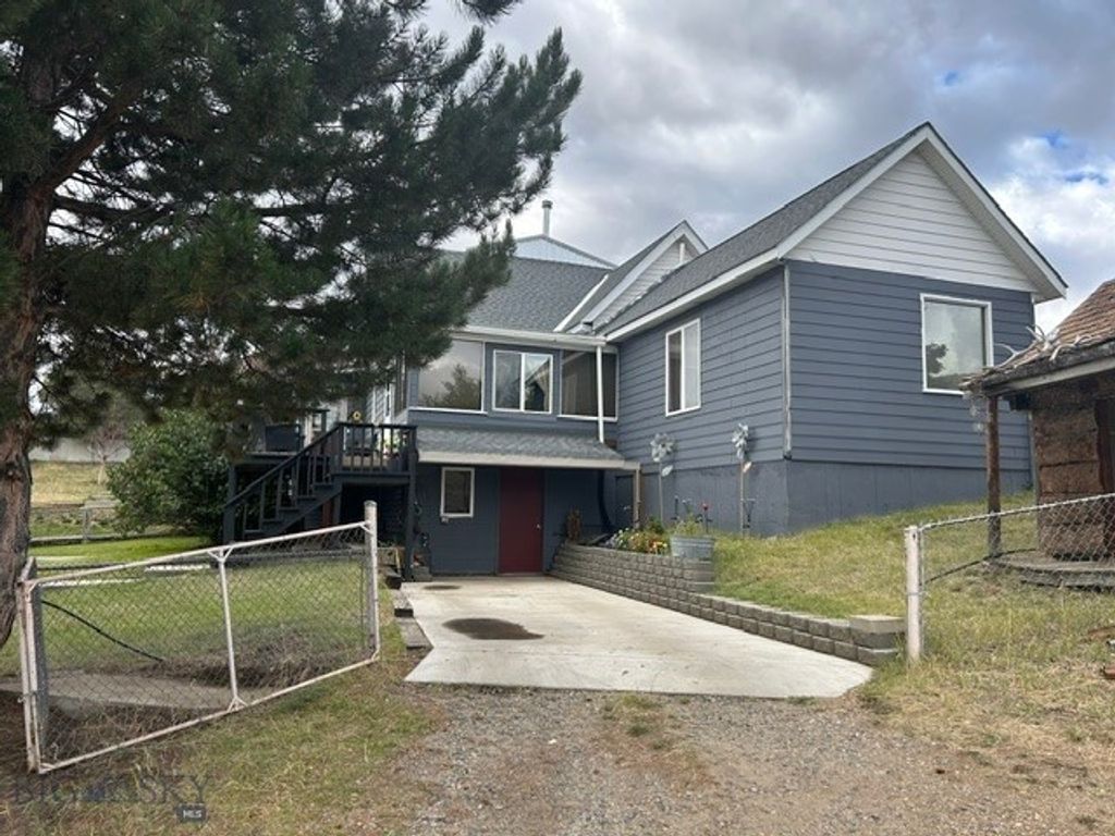 1611 6th, Walkerville, MT 59701 — photo 3