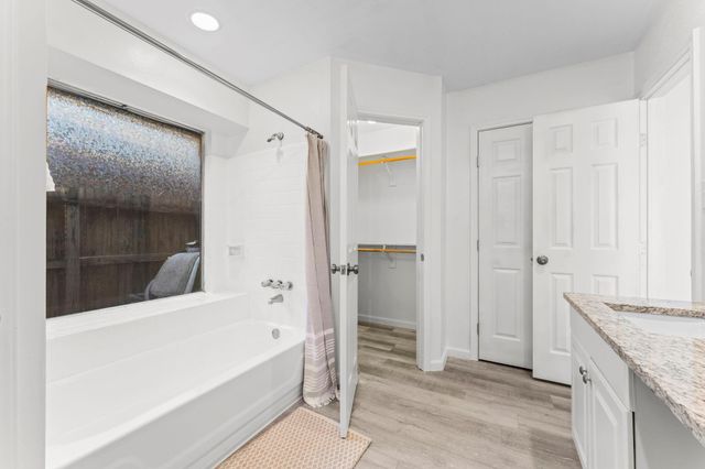 16906 Summer Dawn Place, Houston, TX 77095