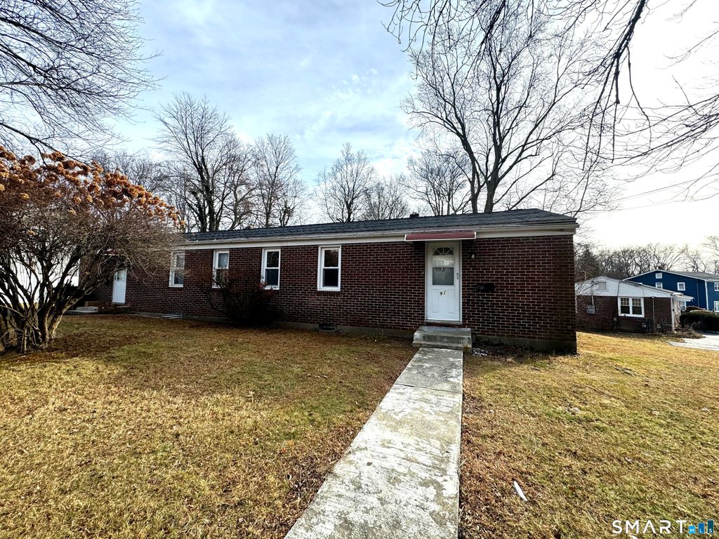 89 Campfield Drive, Fairfield, CT 06825