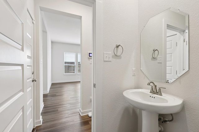 319 William Moon WAY, San Marcos, TX 78666