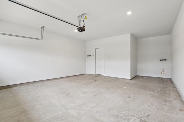 319 William Moon WAY, San Marcos, TX 78666