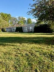 2208 E 450 S, La Porte, IN 46350