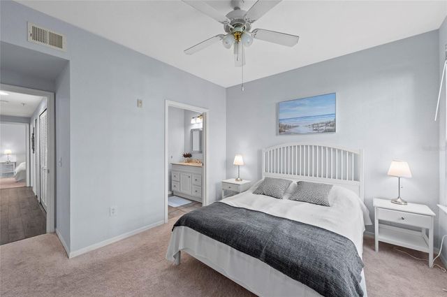 5621 BIDWELL PARKWAY 104, Sarasota, FL 34233