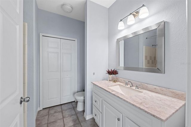 5621 BIDWELL PARKWAY 104, Sarasota, FL 34233