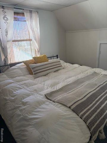 2970 Geneva Street, Dearborn, MI 48124