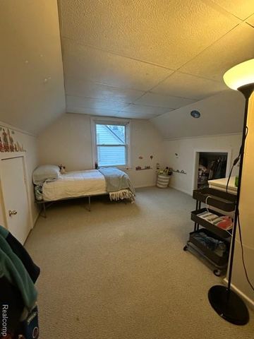 2970 Geneva Street, Dearborn, MI 48124