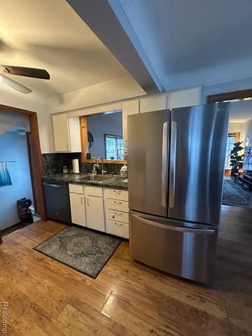 2970 Geneva Street, Dearborn, MI 48124