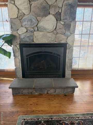 2970 Geneva Street, Dearborn, MI 48124