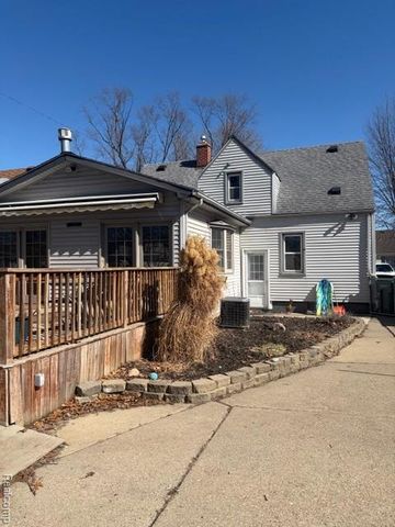 2970 Geneva Street, Dearborn, MI 48124