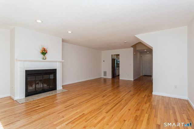 33 Strathmore Lane 33, Norwalk, CT 06880
