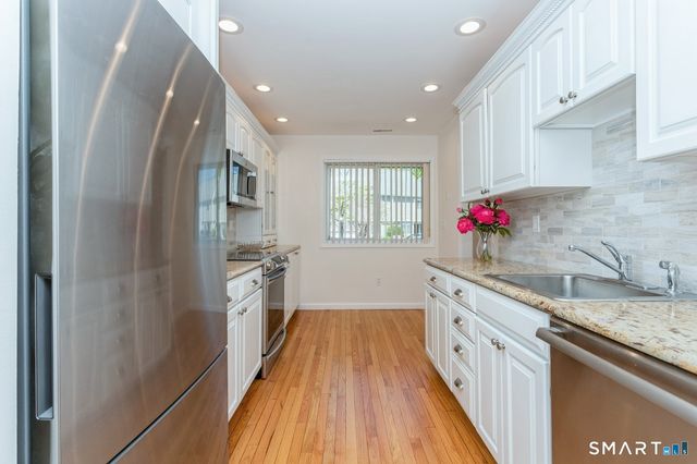 33 Strathmore Lane 33, Norwalk, CT 06880