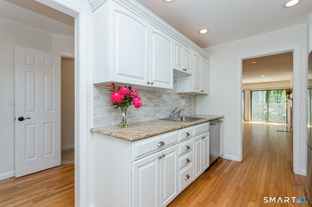 33 Strathmore Lane 33, Norwalk, CT 06880