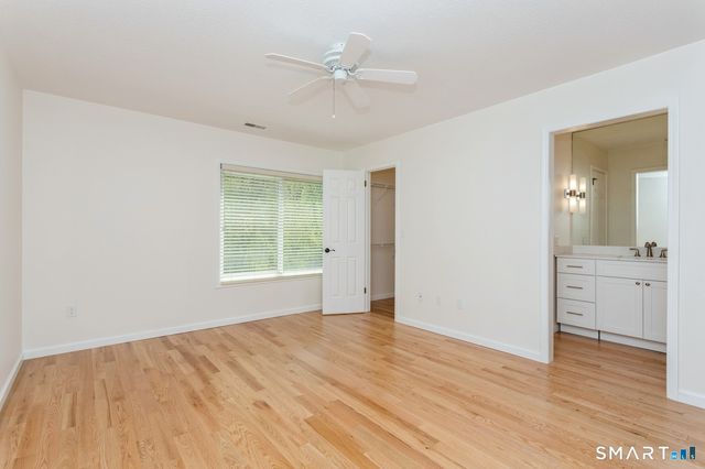 33 Strathmore Lane 33, Norwalk, CT 06880