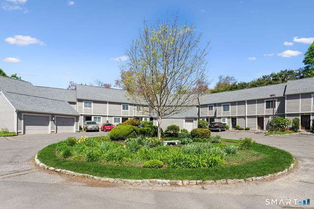 33 Strathmore Lane 33, Norwalk, CT 06880