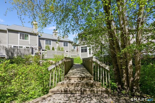 33 Strathmore Lane 33, Norwalk, CT 06880