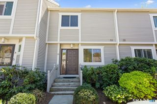 33 Strathmore Lane 33, Norwalk, CT 06880
