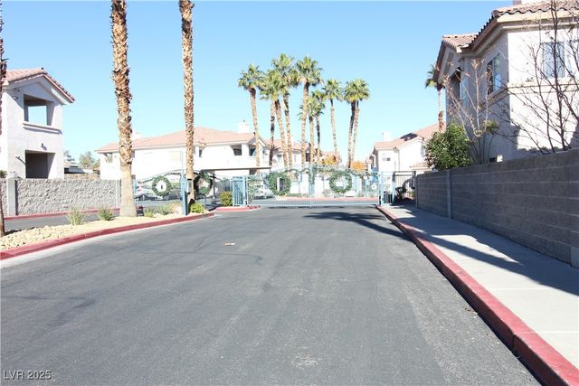 2100 Black Island Street 102, Las Vegas, NV 89128