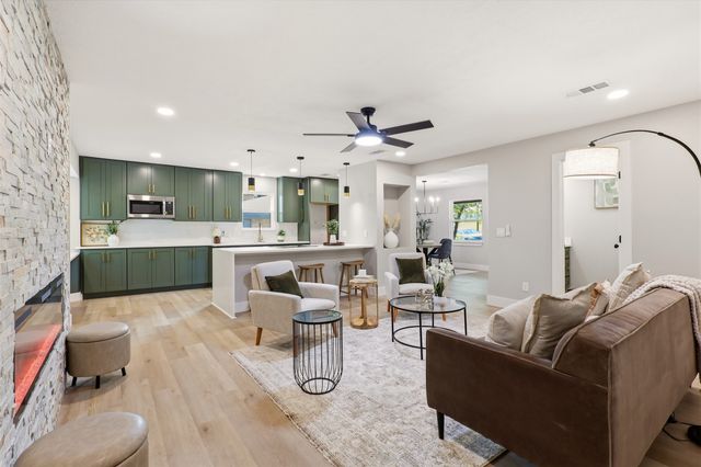 2123 Greenbriar Lane, Plano, TX 75074