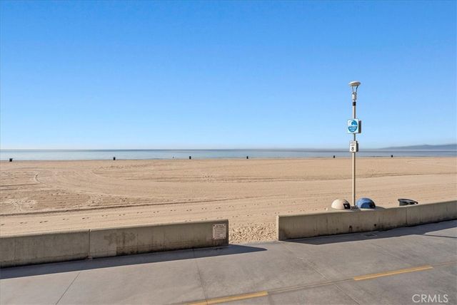 2654 The Strand, Hermosa Beach, CA 90254