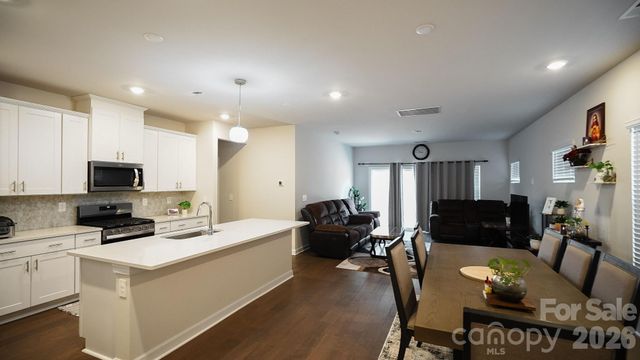 486 Olympia Way, York, SC 29745
