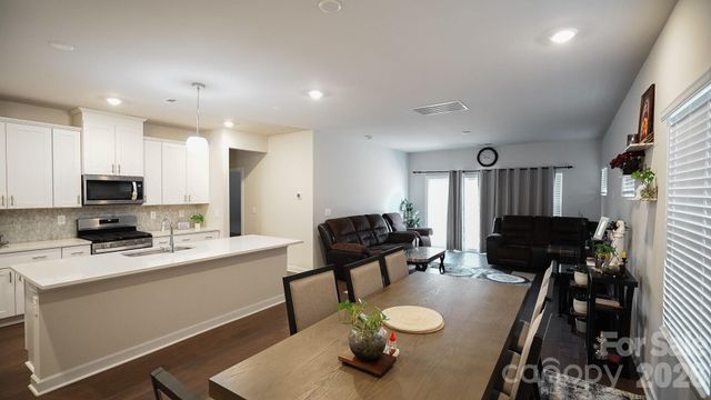 486 Olympia Way, York, SC 29745