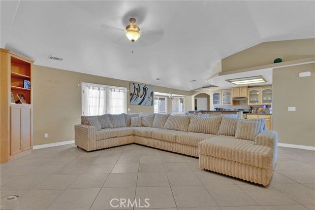 13597 Kiowa, Apple Valley, CA 92308