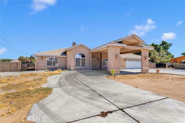 13597 Kiowa, Apple Valley, CA 92308