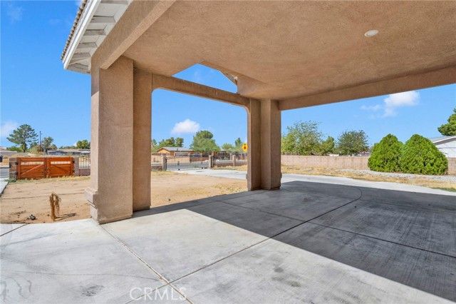 13597 Kiowa, Apple Valley, CA 92308