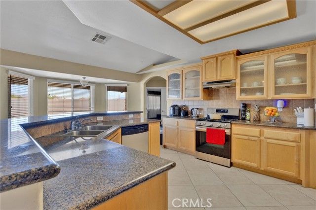 13597 Kiowa, Apple Valley, CA 92308