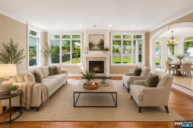 14 O Shaughnessy Lane, Closter, NJ 07624