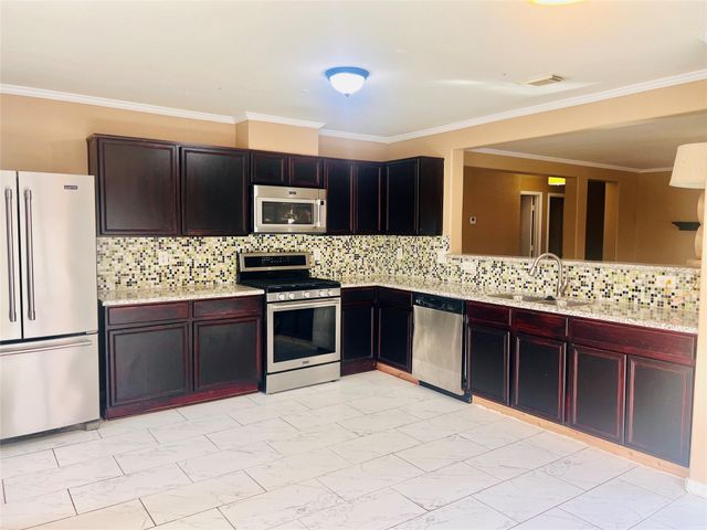 6423 Mildenhall Court, Houston, TX 77084