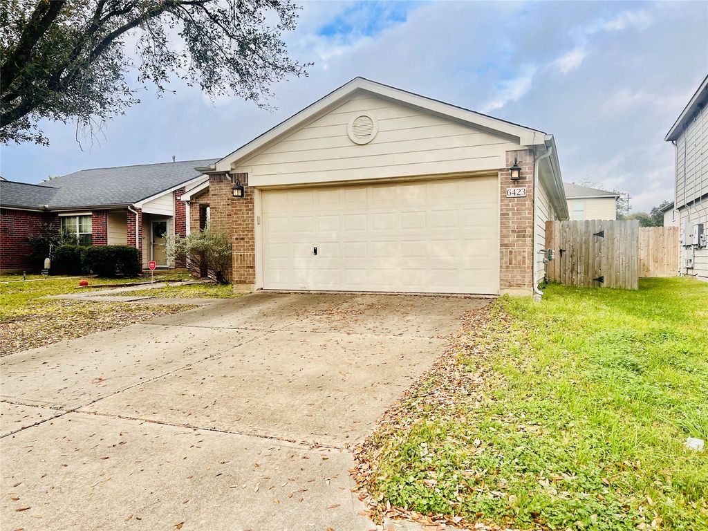 6423 Mildenhall Court, Houston, TX 77084