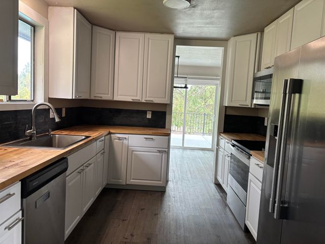13420 N Stephanie Ct, Mead, WA 99021