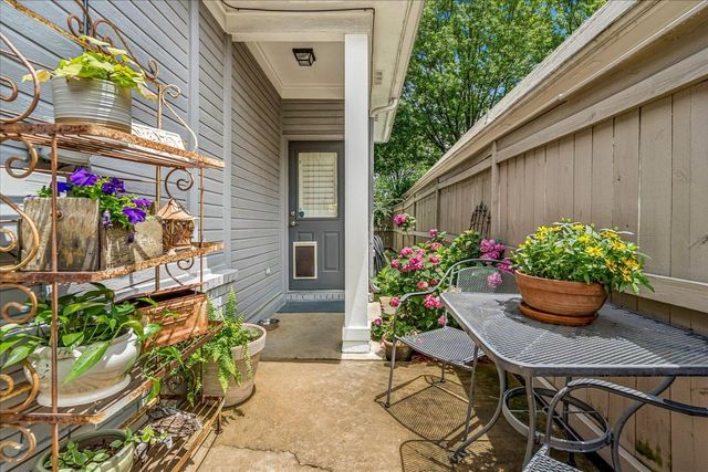 1209 MISTY ISLE DR, Memphis, TN 38103
