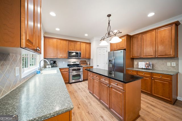 4038 Sandy Branch Drive, Buford, GA 30519