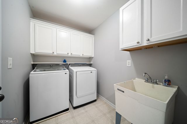 4038 Sandy Branch Drive, Buford, GA 30519