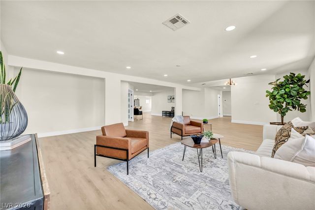 9130 Belcastro Street, Las Vegas, NV 89113