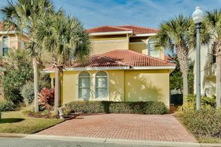 4742 Amhurst Circle, Destin, FL 32541