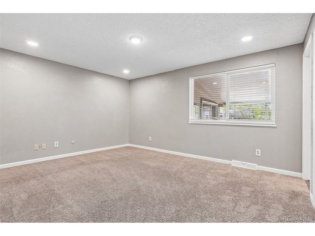9339 W 76th Ave, Arvada, CO 80005
