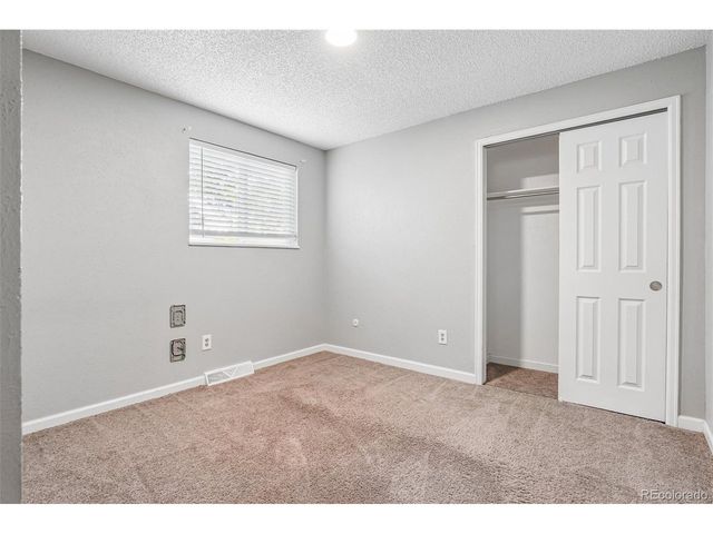 9339 W 76th Ave, Arvada, CO 80005