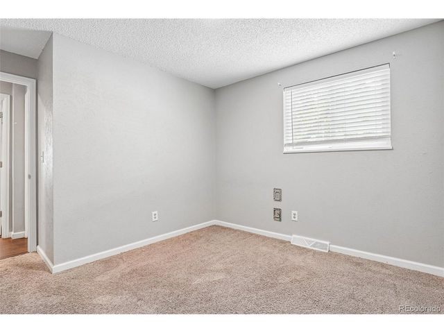 9339 W 76th Ave, Arvada, CO 80005